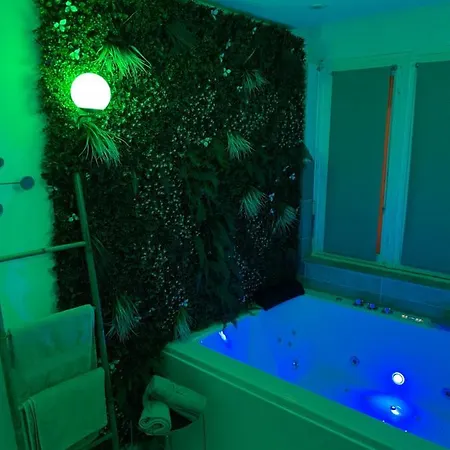 Apartment L'extasia Appartement,spa Jacuzzi *